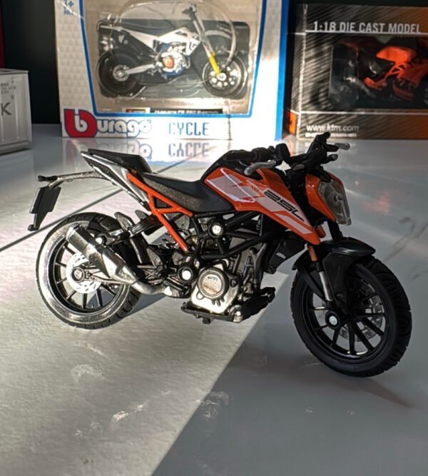 KTM 250 Duke 🔥🏍️ 1:18