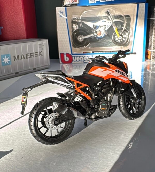 KTM 250 Duke 🔥🏍️ 1:18