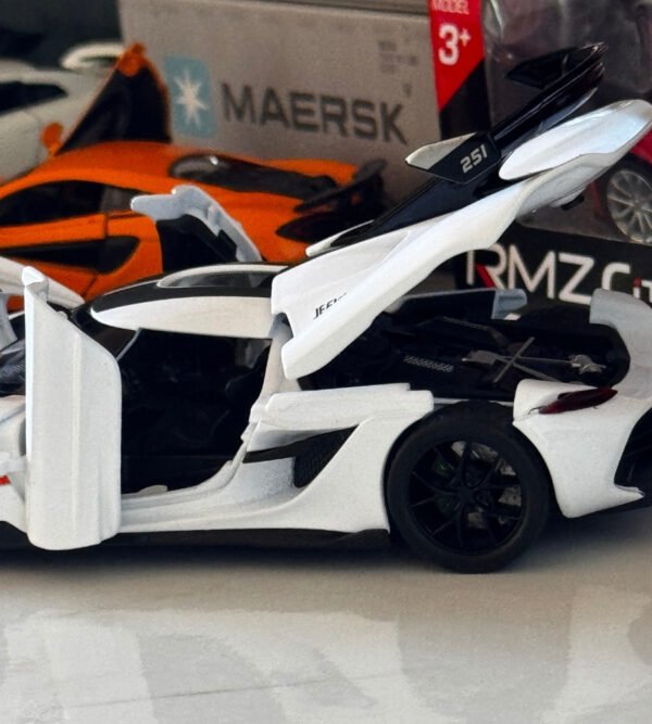 Koenigsegg Jesko 1:32