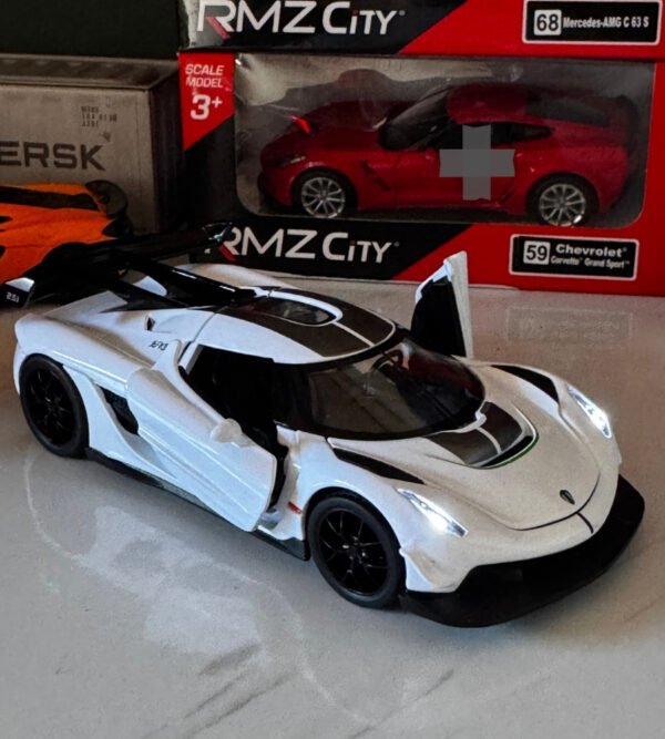 Koenigsegg Jesko 1:32