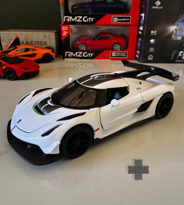 Koenigsegg Jesko 1:32
