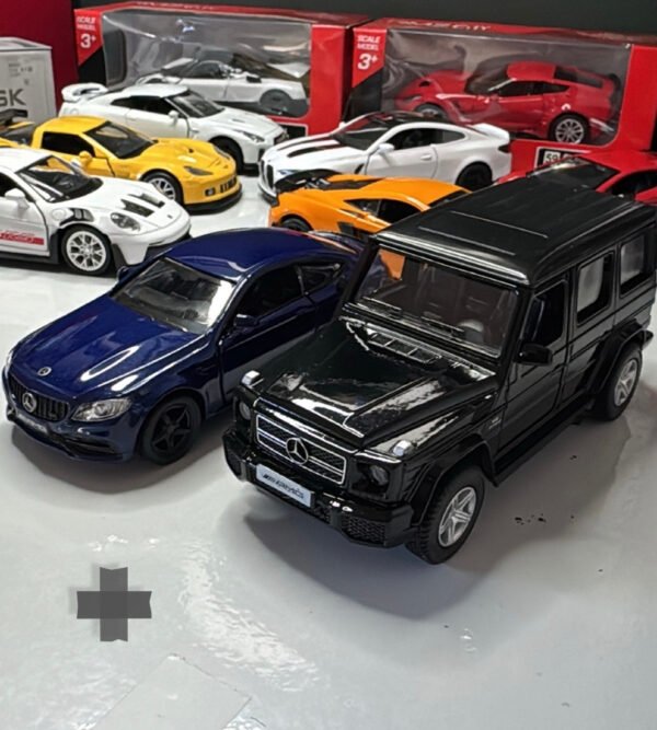 Mercedes-Benz AMG C 63 1:32