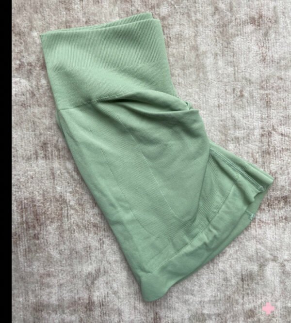 Woo product images 04 agosto 26 - Short liso con push premuim Short Liso Con Push Premium
